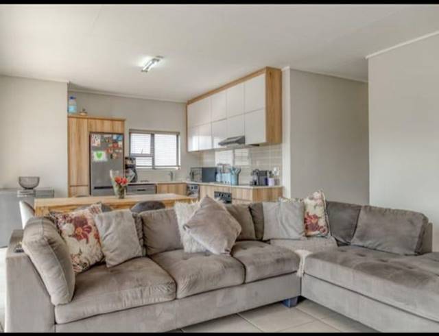 2 BEDROOM APARTMENT FOR SALE IN LINBRO PARK